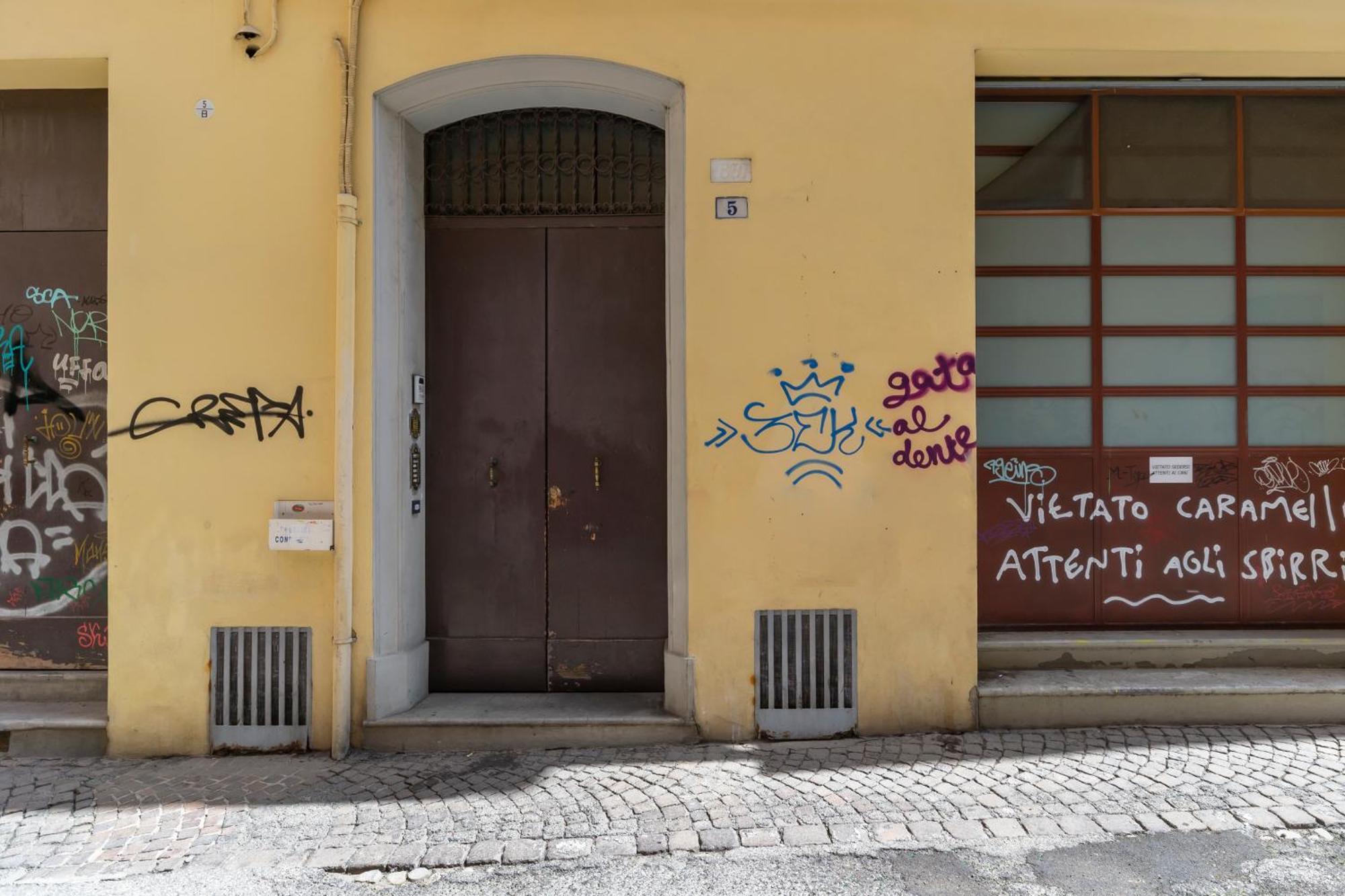 Apartment Amos - 5 Minutes From Piazza Maggiore Bolonia Exterior foto