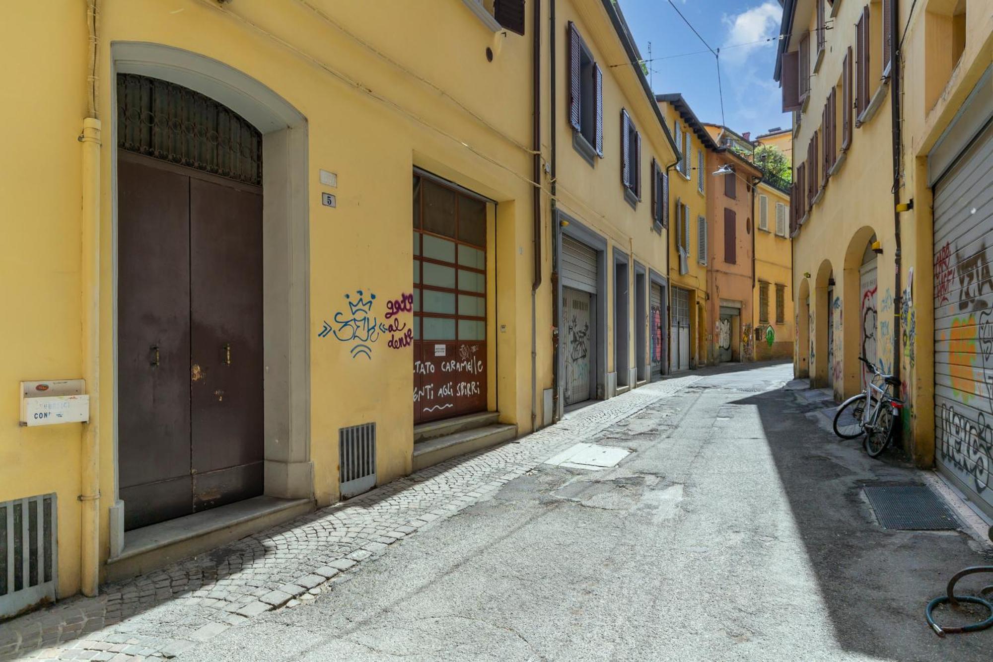 Apartment Amos - 5 Minutes From Piazza Maggiore Bolonia Exterior foto